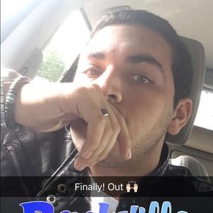 Meet your Posher, Eduardo