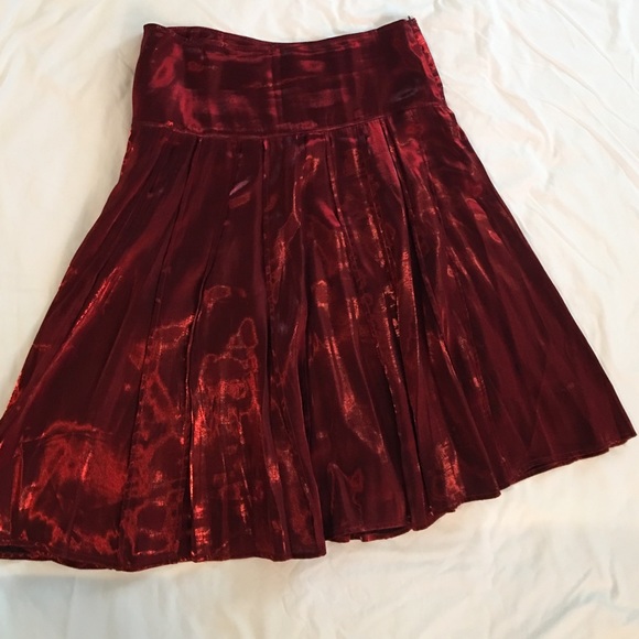 Shimmer Red A Line Midi Skirt —Large - Picture 3 of 4