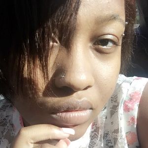 Meet your Posher, Alisha