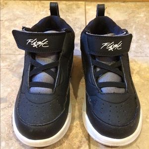 Boys Jordan Flight's