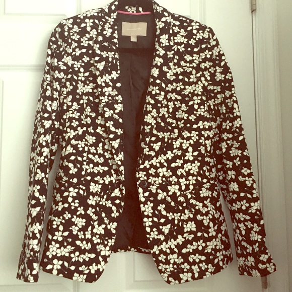 Black and white floral Banana Republic blazer