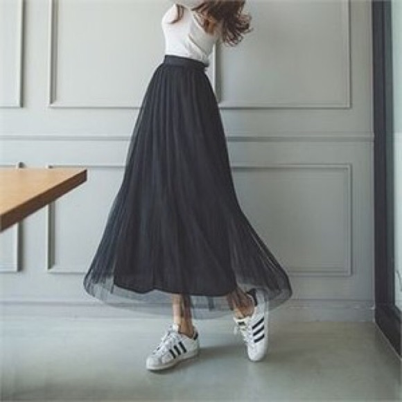 ❌SOLD❌Grey tulle maxi skirt