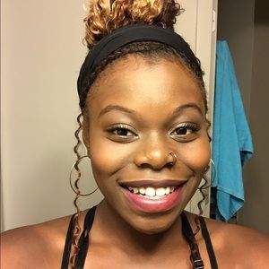 Meet your Posher, Sabrina