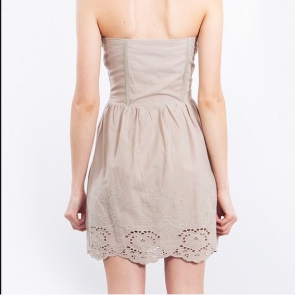 Dress - Picture 2 of 2