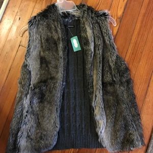 Fur vest