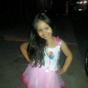 Meet your Posher, Karleni