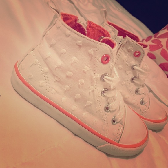 TODDLER High Tops💚