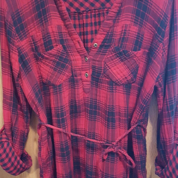 Motherhood Maternity Tie Front Top