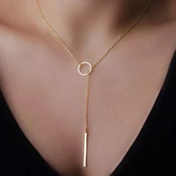 Jewelry - Circle Bar Necklace