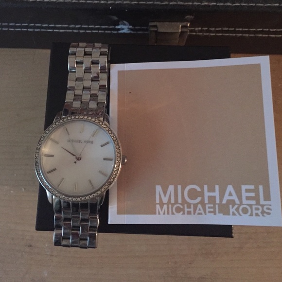 MICHAEL KORS watch