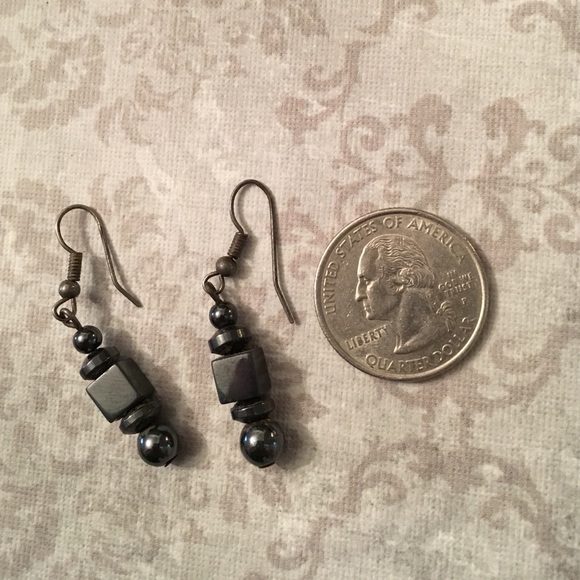 Magnet earrings - Picture 2 of 2