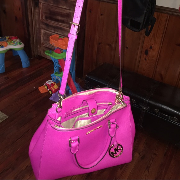 Authentic Michael Kors purse