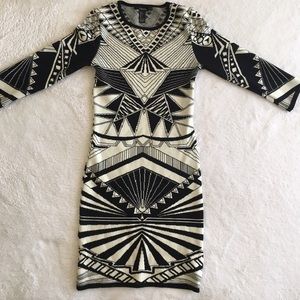 Geometric patterned, 3/4 sleeve dress