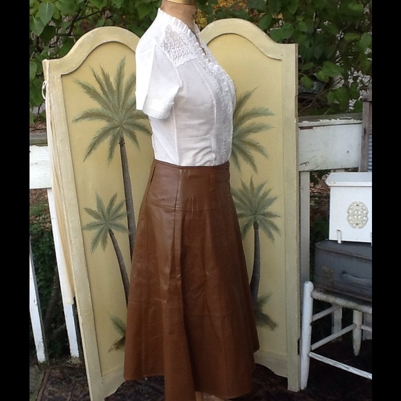 VTG LEATHER CIRCLE SKIRT...AWESOME - Picture 3 of 4