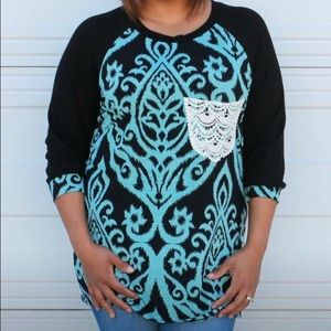BOUTIQUE DAMASK BLACK & MINT RAGLAN TOP SIZE XL