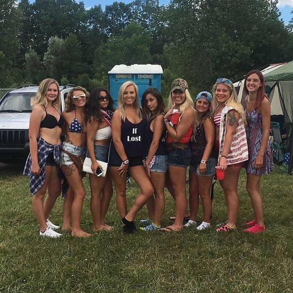 Meet your Posher, Kira