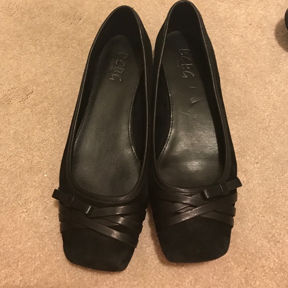BCBG ballet flats - Size 6