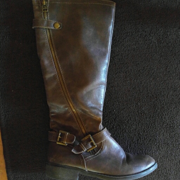 Riding boots