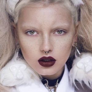 AUTHENTIC jeffree star 🦄 unicorn blood Matte lips