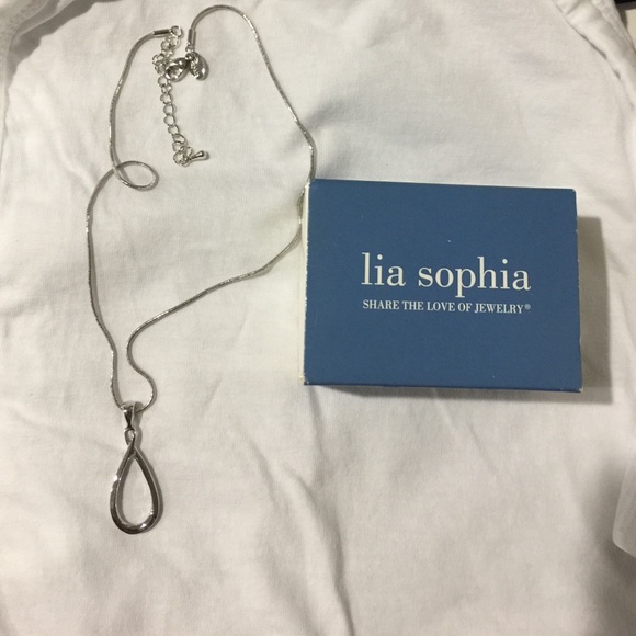Lia Sophia - necklace