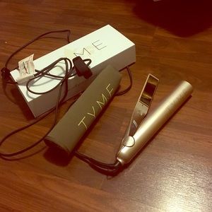 Tyme hair straightener and curl iron