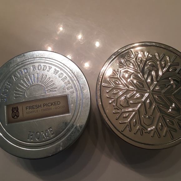 2 Bath and Body Works large 3-wick candles. - Picture 2 of 4