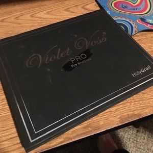 Violet Voss Holy Grail Palette.