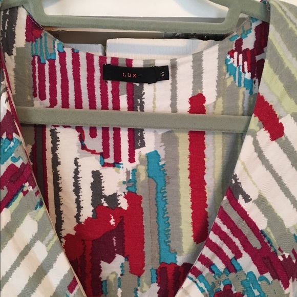 LUX Abstract Multi-Colored Flowy Short Sleeve Top - Picture 4 of 4