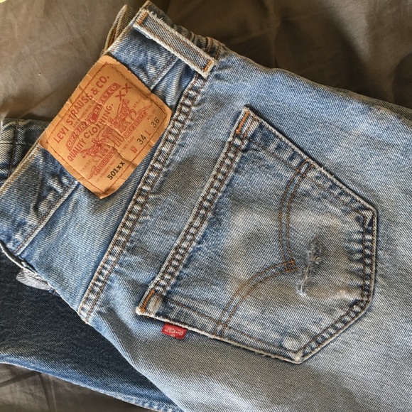Vintage Levi high waisted jeans!
