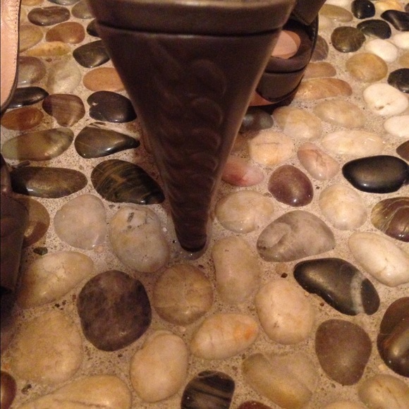 Designer - Picture 2 of 3