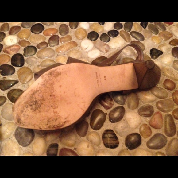 Designer - Picture 3 of 3