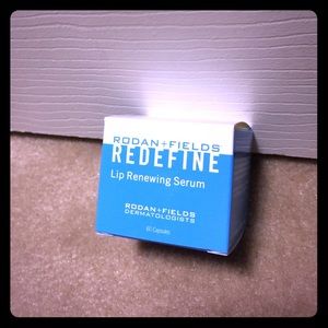 Rodan and Fields Redefine Lip Renewing Serum