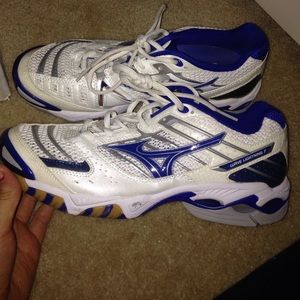 Mixuno Volleyball Shoes