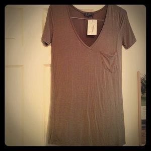 POL V neck shirt with front pocket