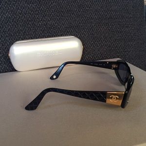 CHANEL Sunglasses