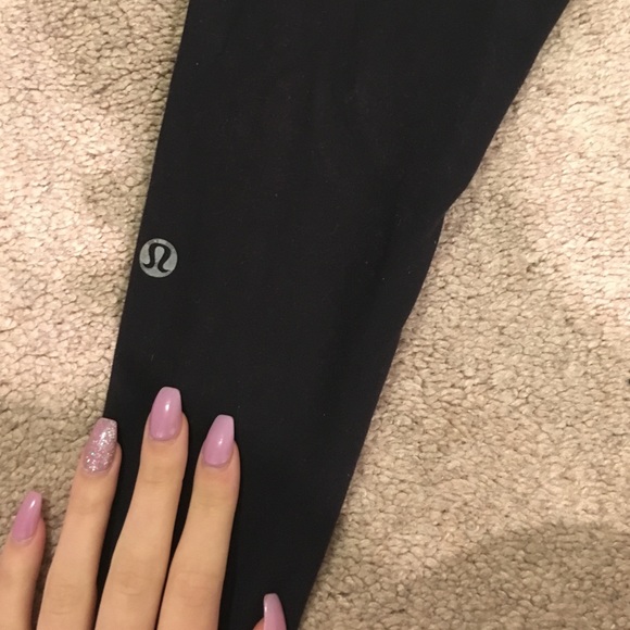 Lululemon black leggings