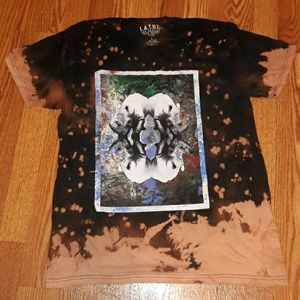 Super comfy bleached graphic tee