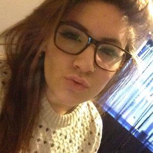 Meet your Posher, Meshelle