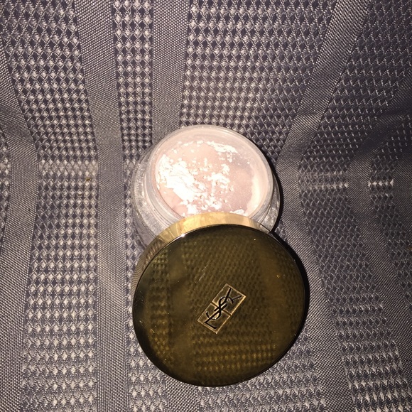 YSL SOUFFLÉ D'eclat in shade 01