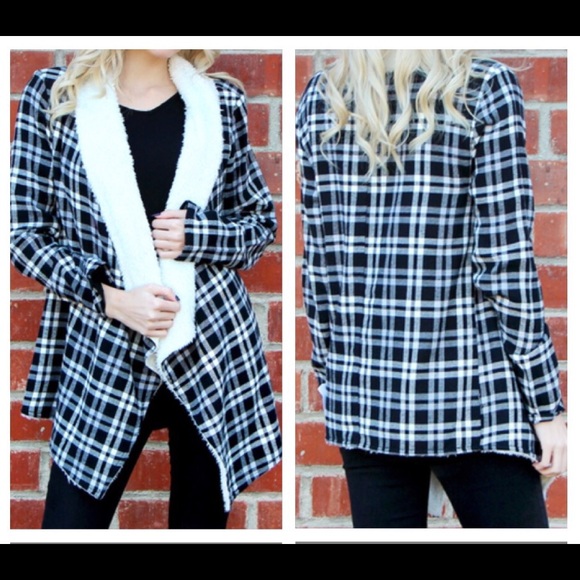 ✨LASTCHANCE Lined Plaid Cardi Wrap BlackWht Med - Picture 4 of 4