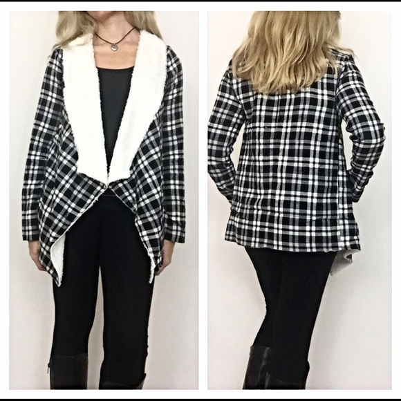 ✨LASTCHANCE Lined Plaid Cardi Wrap BlackWht Med - Picture 2 of 4