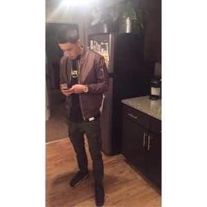 Meet your Posher, Raymond