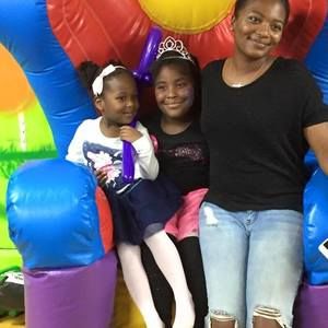 Meet your Posher, Techia