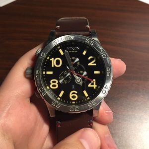 NIXON 51-30 Leather Chrono