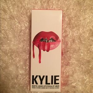 Kylie Jenner Lip Kit VERY GOOD QUALITY