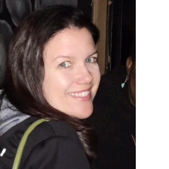 Meet your Posher, Kathy - Picture 1 of 1