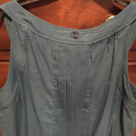 Top - Picture 2 of 3