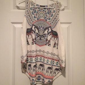 Awesome tribal elephant tank NWOT