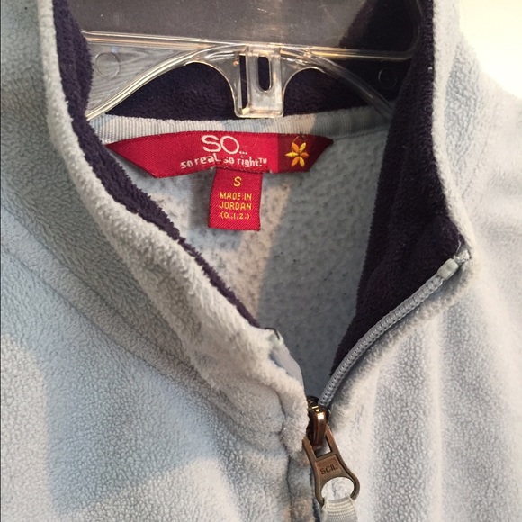 Soft zip up sweater - Picture 2 of 3