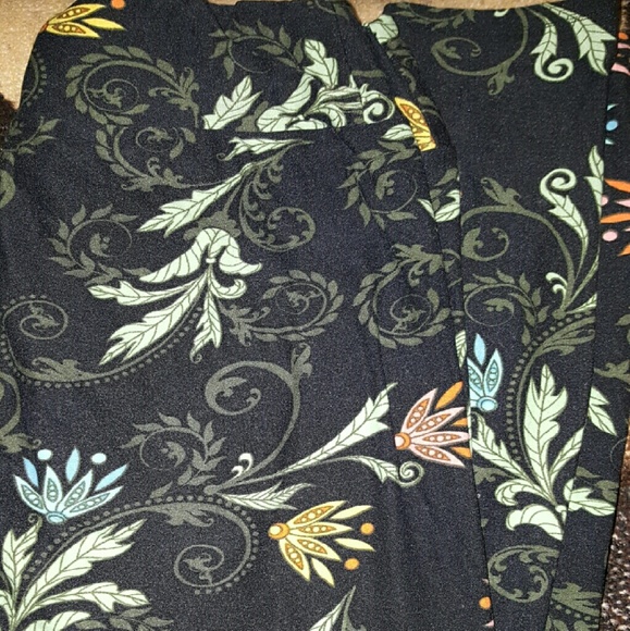 OS Lularoe leggings